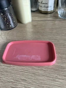 Tupperware  Deckel ,Dose /Behälter Deckel Ersatzteile 11cm.Lx6cm.Bx0,7cm.H Rosa - Bild 1 von 2
