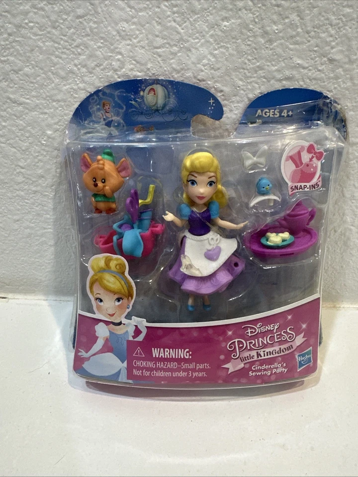 Disney Princesa Pequeño Reino Cenicienta Fiesta de Costura por Hasbro Foto 1 de 4