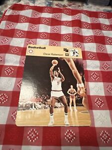 Oscar Robertson Milwaukee Bucks 1977 Basketball Sportscaster Card Excellent