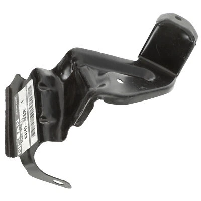 Soporte de guardabarros delantero Frontier Pathfinder 2005-2020 OEM 63145-EA530 Foto 1 de 4