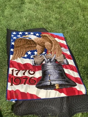 Alfombra vintage "The American Legend" de Alexander Smith. Brillante y vibrante  Foto 1 de 4