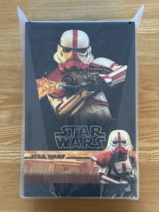 Hot Toys Star Wars TMS012 The Manderlorian Incinerator Stormtrooper 1/6 Figure - Picture 1 of 9