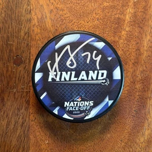 Juuse Saros Signed 4 Nations Face-Off Finland Signed Puck Authentic Autograph - Picture 1 of 2