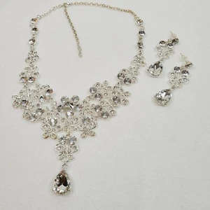 Klar Strass Halskette Ohrringe Set Funkelnd Hänger Kragen Latz Braut - Bild 1 von 11