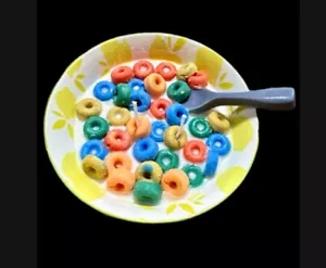 Fruit Frosted Loops Scented Cereal Bowl Candle 3 Wick 16 Ounces - Picture 1 of 1