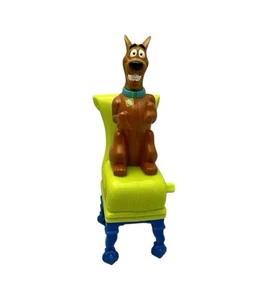 Vintage Scooby-Doo & the Cyber Chase Figure on Chair Toy Wendy’s Kids Meal 2001 - Picture 1 of 13