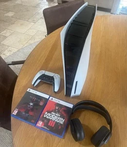 Playstation 5 met Headset en 2games - Afbeelding 1 van 3