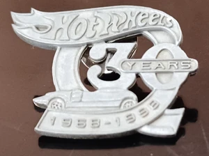 HOT WHEELS 30th ANNIVERSARY 1968-1998 METAL PIN - Bild 1 von 3
