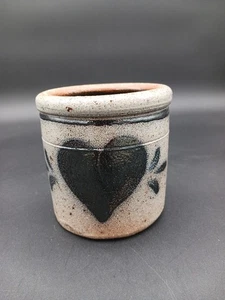 Vintage Rowe Pottery Works Salt Glazed Stoneware Heart 4.5" Crock Vase c1935 - Picture 1 of 9