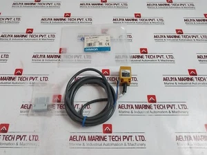 OMRON TL-N5ME1 Proximity Switch 10 to 30VDC - Picture 1 of 9