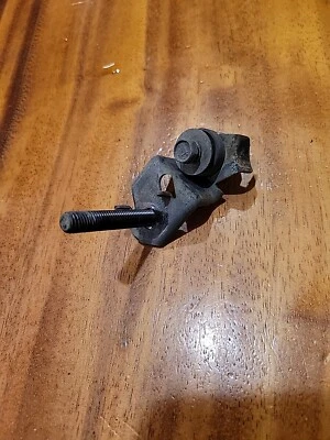 Toyota 4Runner 1992 soporte de montaje de línea de aire acondicionado soporte central P3515b110 Foto 1 de 2