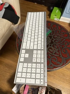 iClever DK03 Bluetooth Keyboard - 2.4G Wireless Keyboard Rechargeable Bluetooth - Picture 1 of 5