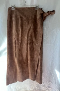 Gonna Ralph Lauren avvolgente in pelle scamosciata concho cravatta in vita midi vintage country - Foto 1 di 6