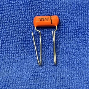 SPRAGUE ~ 225P68291WD3 TAPA, POLIÉSTER (MYLAR), 6.8NF, 100VDC, 10% TOL, 10+% TOL 6 PIEZAS - Imagen 1 de 2