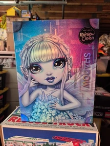Rainbow High Modepuppe Shadow Blue Eliza McFee Kostüm Ball  - Bild 1 von 4