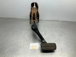 Conjunto de pedal de freno Nissan Armada 2005-2015 46501-ZW00A OEM - Imagen 1 de 11