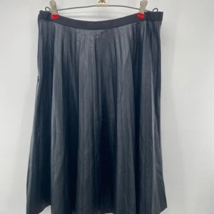 Topshop Sz 8 Black Faux Leather Pleated Skirt - Edgy Style for Every Occasion Ca - Picture 1 of 3