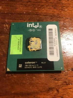Intel Celeron 700/128/66/1.7V CPU Processor - Image 1 of 4