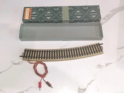 Marklin 3900AA Scale Model Curved Feeder Track in Excellent Condition Orig Box - Image 1 of 4