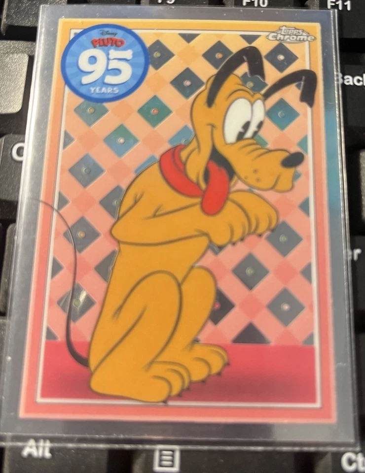 Pluto 2025 Topps Cromo Disney 95 Años #PL-9 1447 Foto 1 de 1