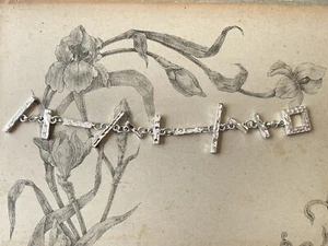 Joli bracelet en métal Biche de Bère - inspiration moderniste - Picture 1 of 3