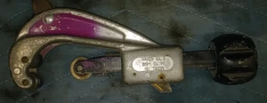 Ridgid No. 151    1/4" - 1 5/8"OD Tubing Cutter - Picture 1 of 3