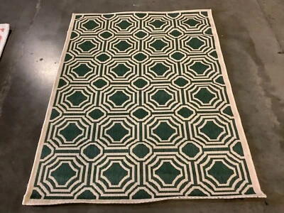 DARK GREEN / BEIGE 4' X 5'-7" Flaw in Rug, Reduced Price 1172664591 CY6112-332-4 - Image 1 of 3