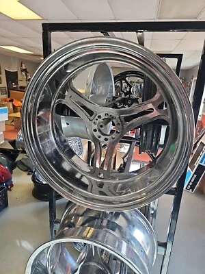Performance Machine Pm Trespasser Chrome Rear Wheel Rim 18x8.5 - Image 1 of 4