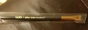 BDB Smudge Brush Billion Dollar Brows~ Eye Shadow Brush~ Makeup Brushes New! - Picture 1 of 1