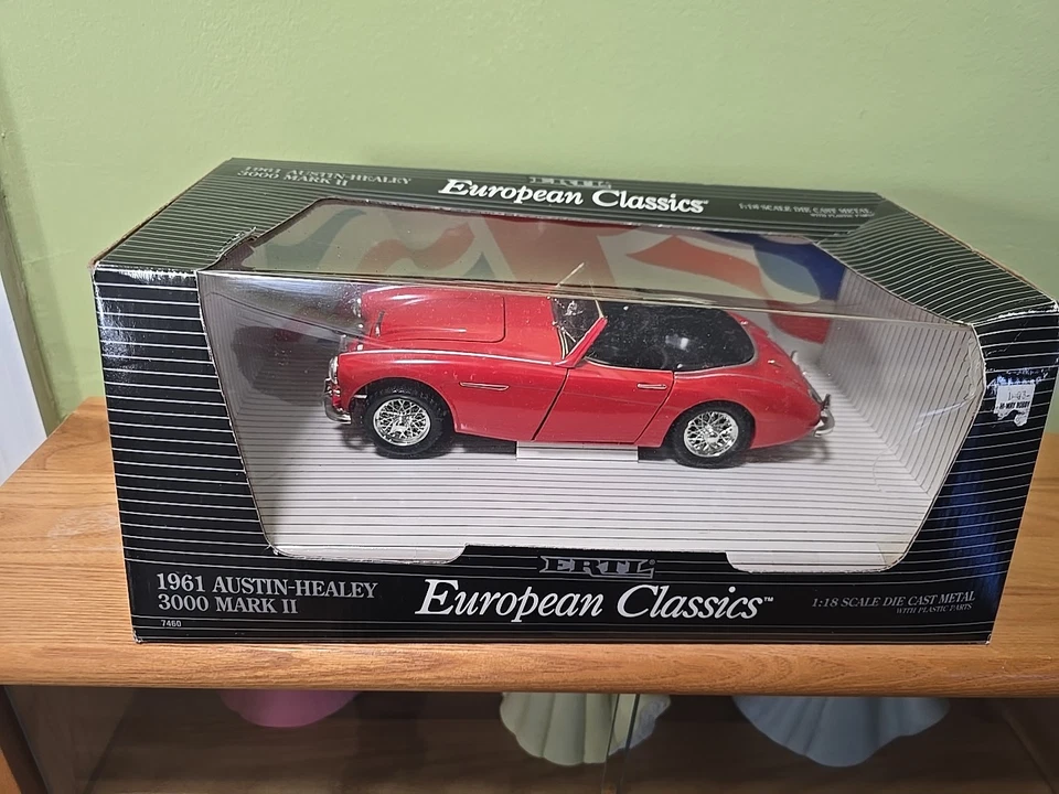 Ertl European Classics 1961 Austin Healey 3000 II 1:18 Scale Diecast Model Car - Image 1 of 4