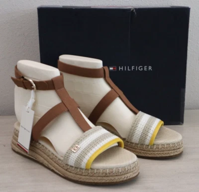 Sandalias alpargata Tommy Hilfiger para mujer talla 8,5 ganchillo neutro forma plana $220 Foto 1 de 4