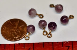 VINTAGE 6 PURPLE SWIRL PENDANTS TINY GLASS MARBLES BUTTONS * 6mm approx. - Picture 1 of 2