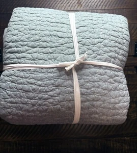 Pottery Barn Pick Stitch Quilt Chambray King/ Ck Cotton Linen Handcrafted NWOT - Picture 1 of 4