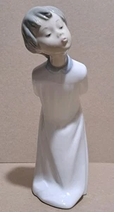 Vintage Zaphir (Lladró) “One Kiss” Boy In Nightgown Made In Spain 9.5" - Picture 1 of 18
