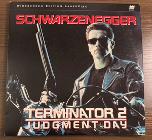 Terminator 2: Judgment Day - Laserdisc 2 Disc Set - Arnold Schwarzenegger - Picture 1 of 18