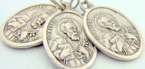 MRT Lot Of 3 St Peter & Saint Paul Silver Gild Pendant Charm Medals Religious - Picture 1 of 1