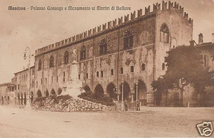 Mantova Palazzo Gonzaga e Monumento ai Martiri di Belfiore f.p. - Foto 1 di 1
