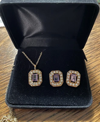 JUEGO DE JOYAS COLLAR PENDIENTES AMATISTA tono dorado Foto 1 de 4