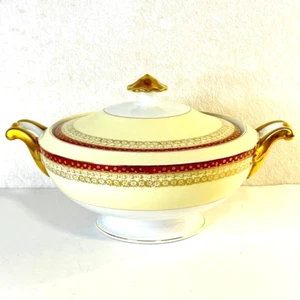 Vintage Covered Serving Dish REGAL CHINA Japan Footed Gold Trim 5 Cup Capacity - Picture 1 of 10