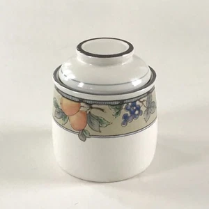Mikasa Intaglio Garden Harvest Small Canister - Picture 1 of 2