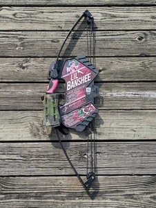 Barnett Archery Pink Lil' Banshee Junior Archery Bow Black No Arrows - Picture 1 of 5