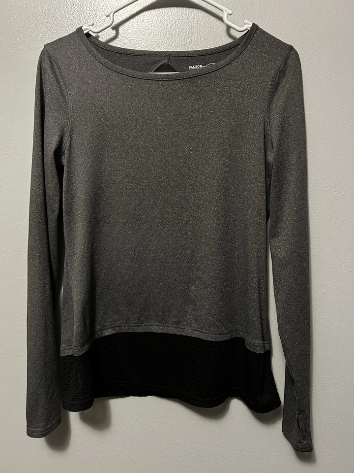 N.Y.L. Top deportivo de manga larga para mujer talla S gris malla negra Foto 1 de 4