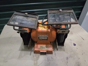 VINTAGE 6in BLACK & DECKER BENCH GRINDER CAST IRON SEE PICTURES. - Picture 1 of 12
