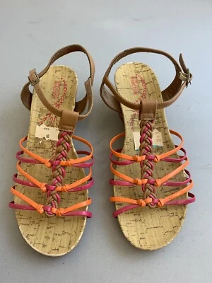 Sandálias marrons femininas Kenneth Cole Reaction tamanho 6 - US$ 44 - Imagem 1 de 4