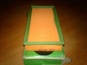 Crosland Air filter fits Audi 80 GLE GTE 1.6 1.8 1978 - 1982 - Picture 1 of 1