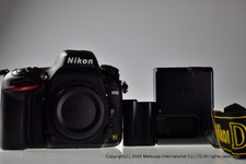 NIKON D610 24.3MP Digital Camera Body Shutter Count 5582 Excellent