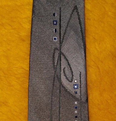 1980s STRINGBEANS ~ SKINNY MENS TIE ~ MIAMI VICE AVANT GARDE NEW WAVE POP ~ 57" - Image 1 of 3