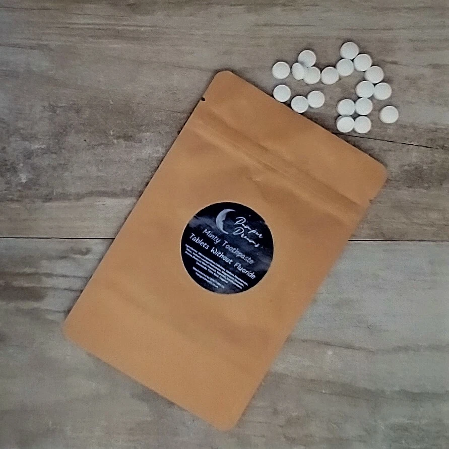 PAMPER DREAMS MINTY TOOTHPASTE TABLETS WITHOUT FLUORIDE 100% NATURAL VEGAN NO GLUTEN DENTTABS
