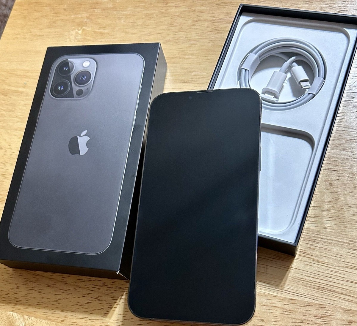 iPhone13ProMax グラファイト 1024GB SIMフリー美品