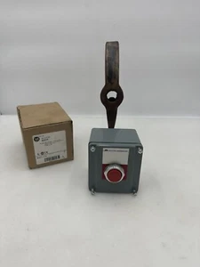 ALLEN BRADLEY 800T1A T Momentary 1-Button Push Button Assembled Station NEW OEM - Picture 1 of 8